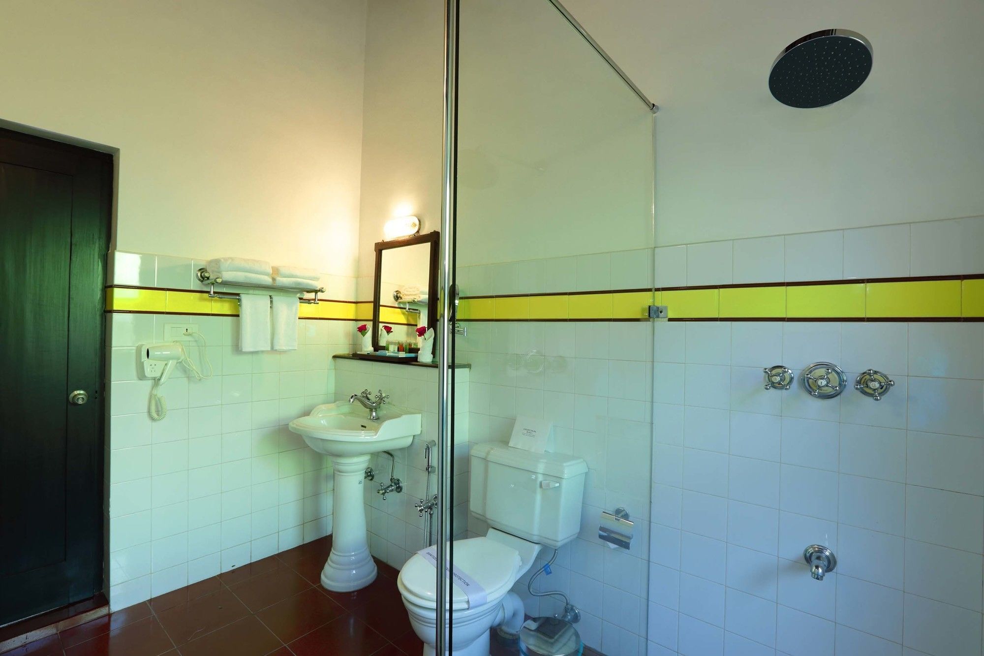 Nihara Resort And Spa Kochi Εξωτερικό φωτογραφία